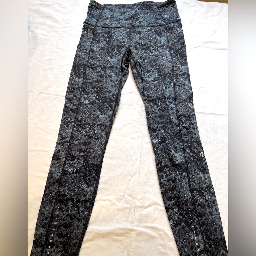 Lululemon Fast and Free leggings size 8
